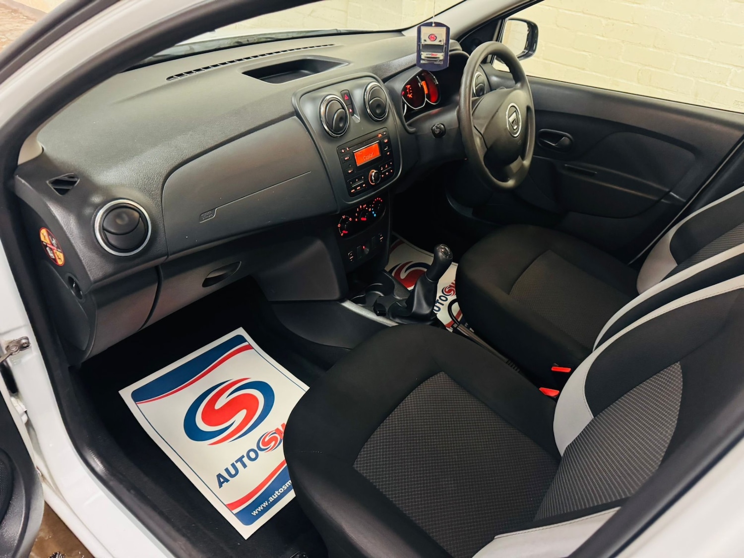 Used Dacia Sandero 2015 for sale - 77032834: Photo 20