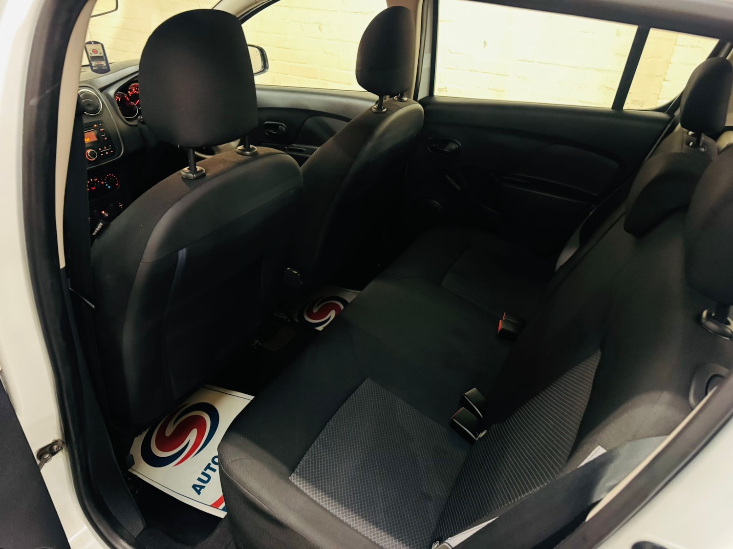 Used Dacia Sandero 2015 for sale - 77032834: Photo 22