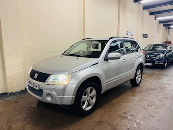 Used Suzuki Grand Vitara 2010 for sale - 76488536: Photo