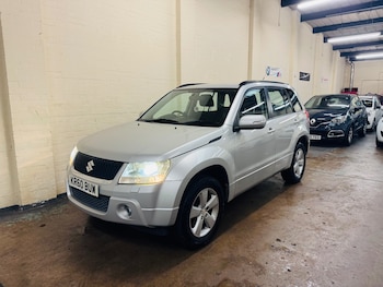 Used Suzuki Grand Vitara 2010 for sale - 76488536: Photo