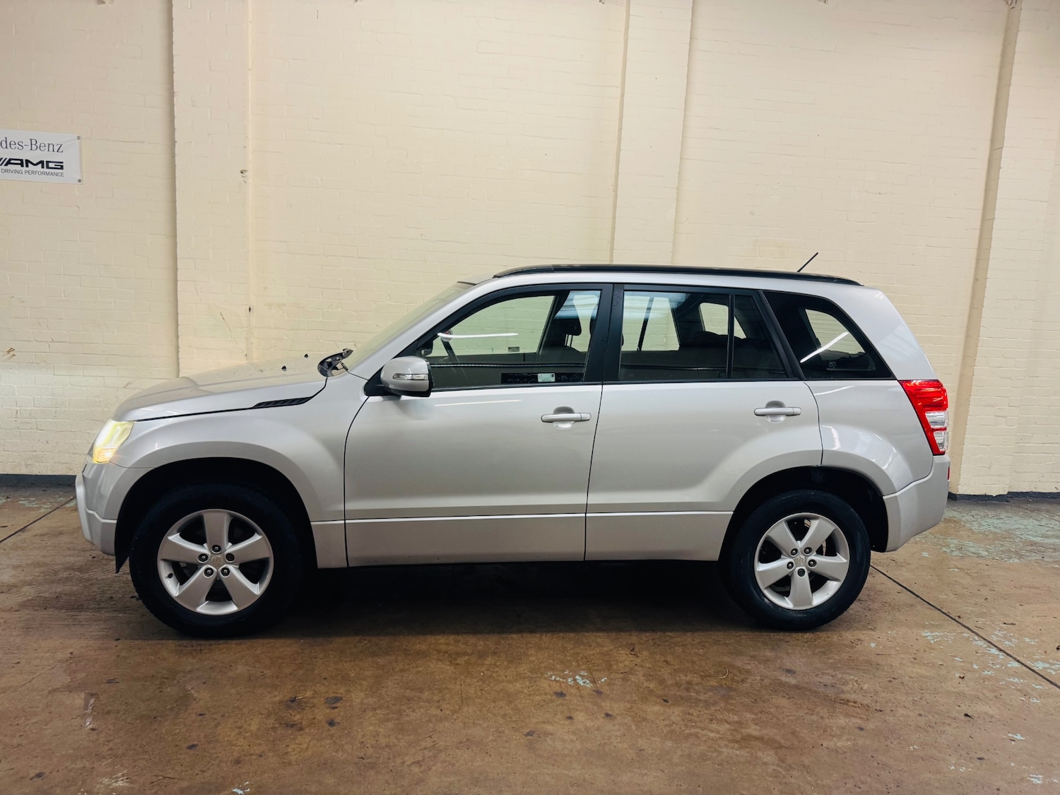 Used Suzuki Grand Vitara 2010 for sale - 76488536: Photo 4