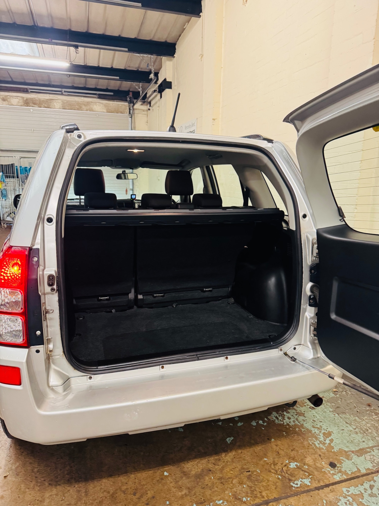 Used Suzuki Grand Vitara 2010 for sale - 76488536: Photo 8