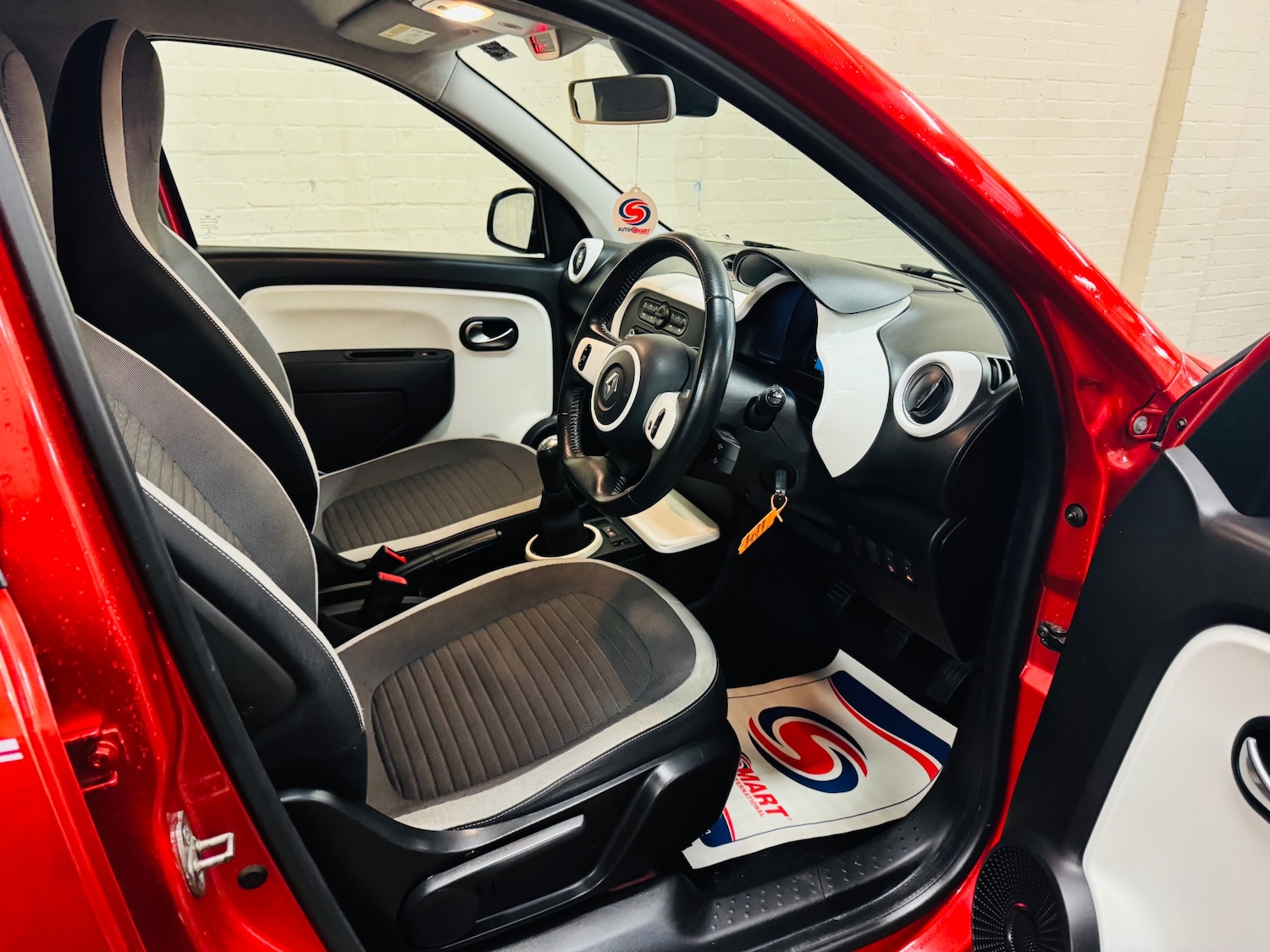 Used Renault Twingo 2015 for sale - 76718882: Photo 17