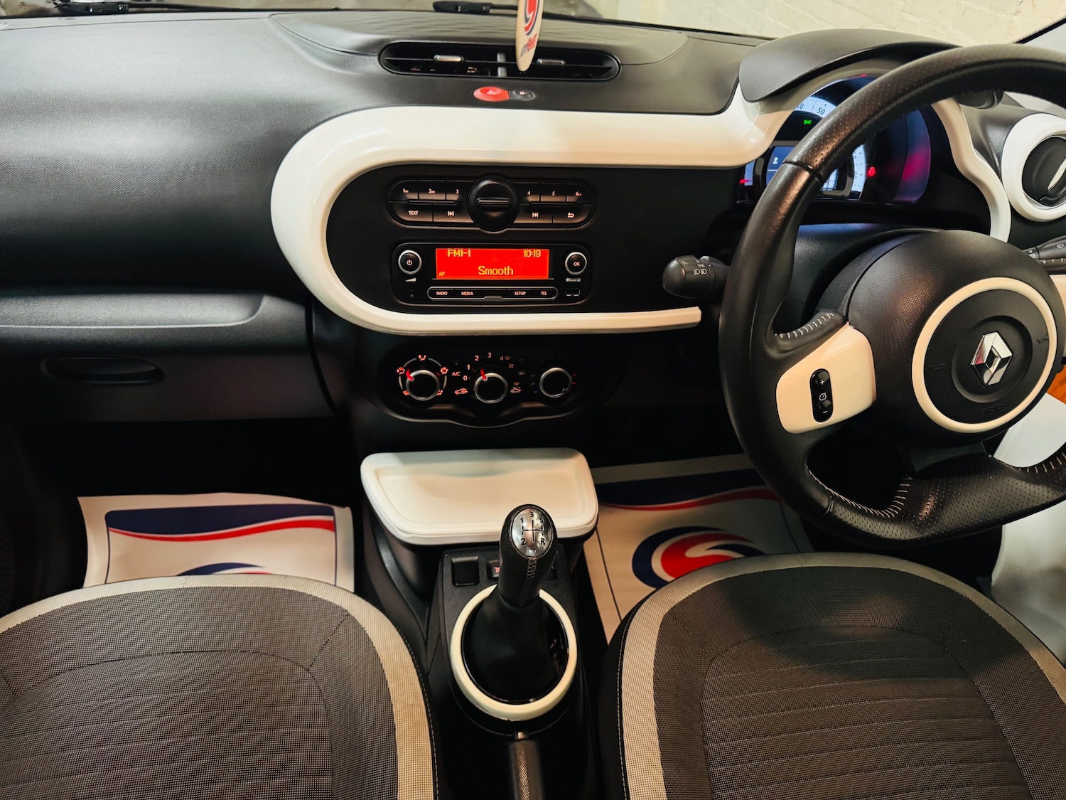 Used Renault Twingo 2015 for sale - 76718882: Photo 21