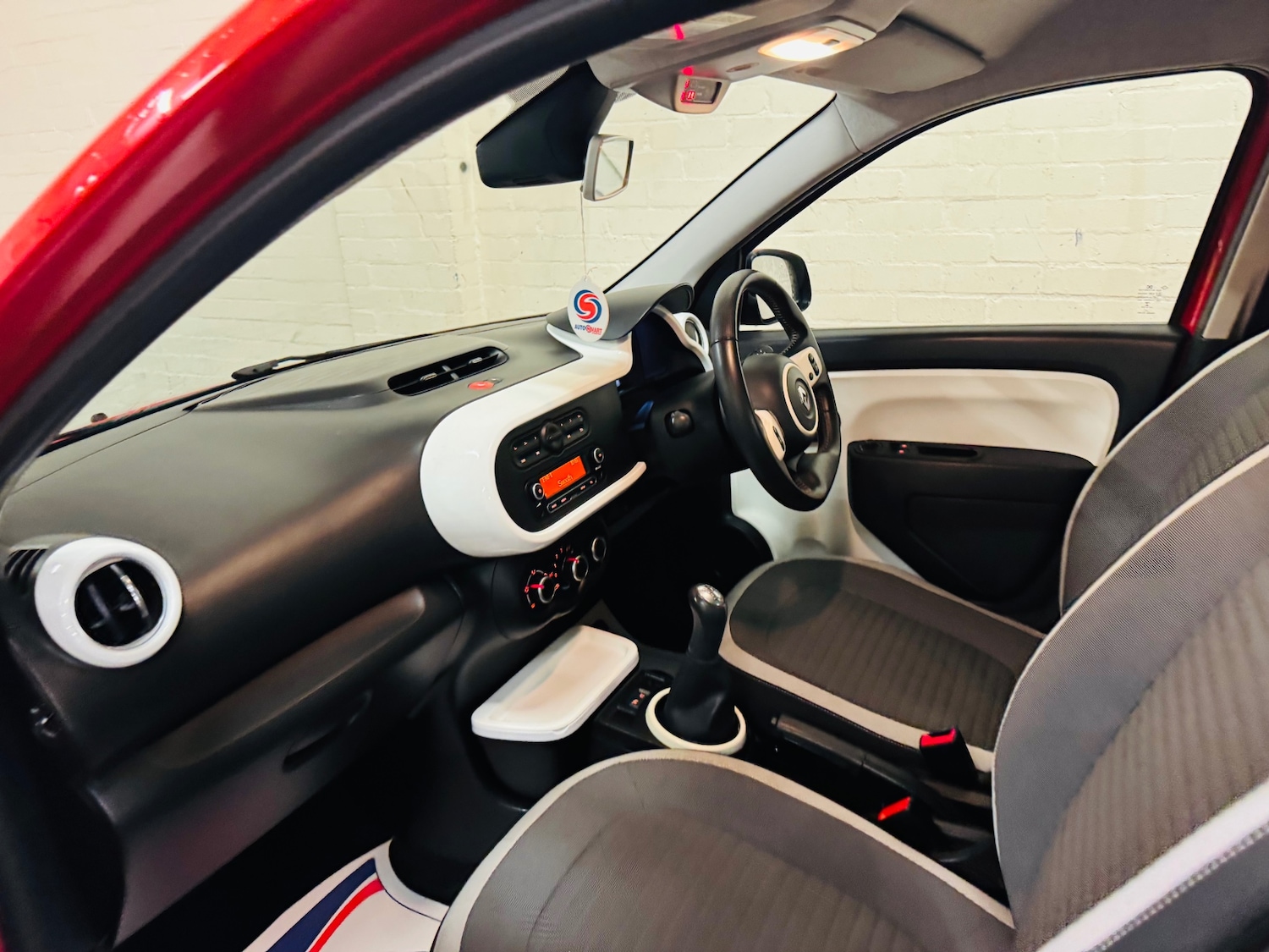 Used Renault Twingo 2015 for sale - 76718882: Photo 22