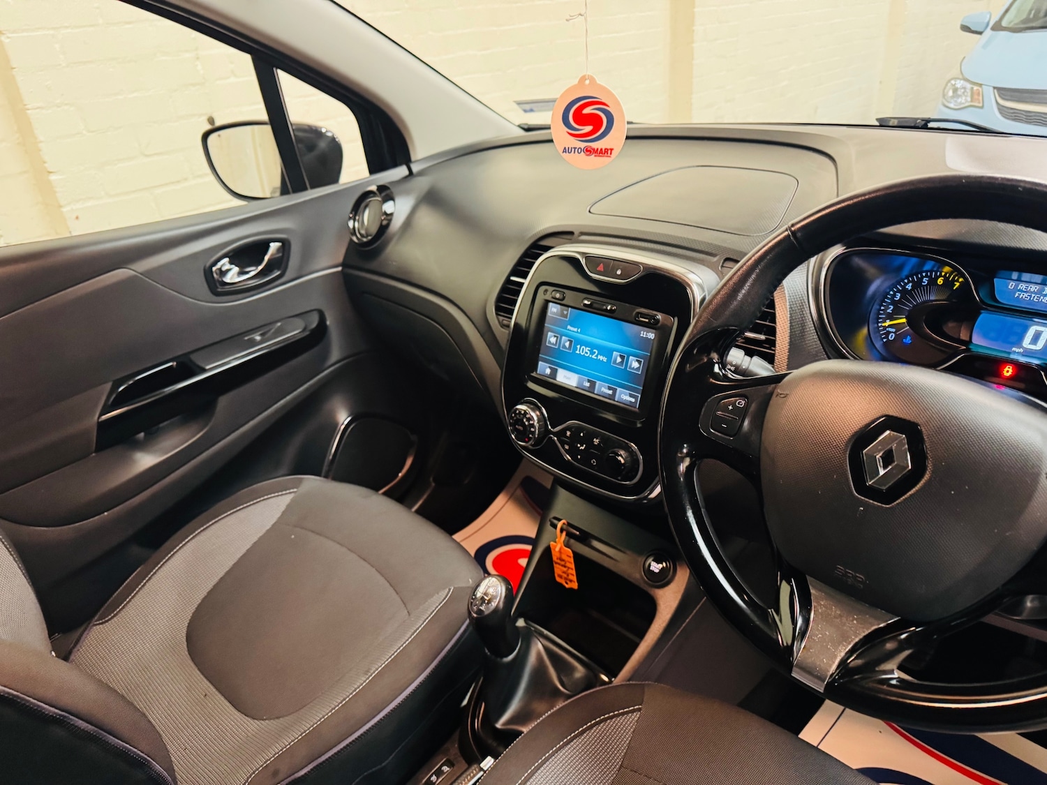 Used Renault Captur 2015 for sale - 76088928: Photo 15