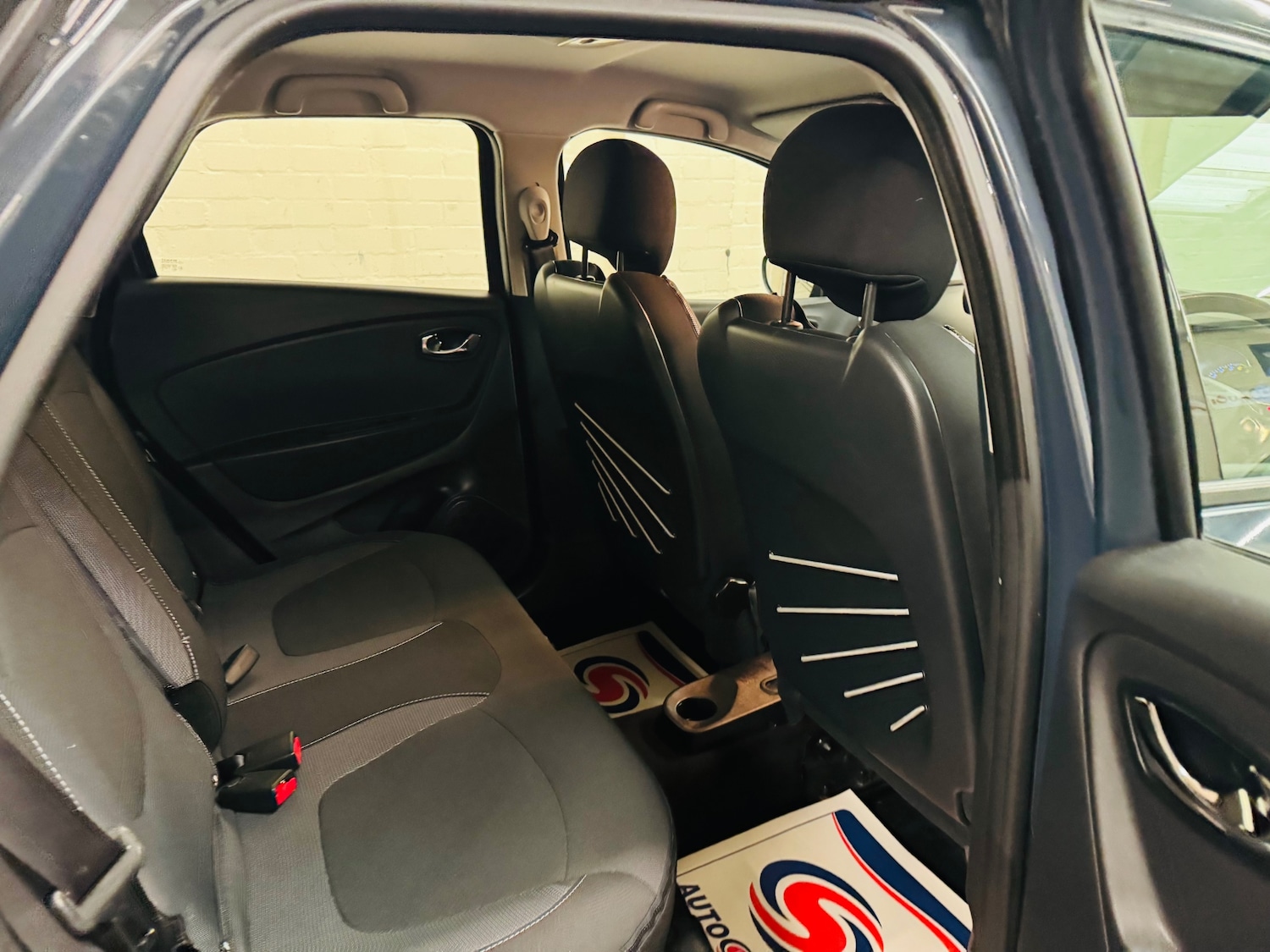 Used Renault Captur 2015 for sale - 76088928: Photo 19