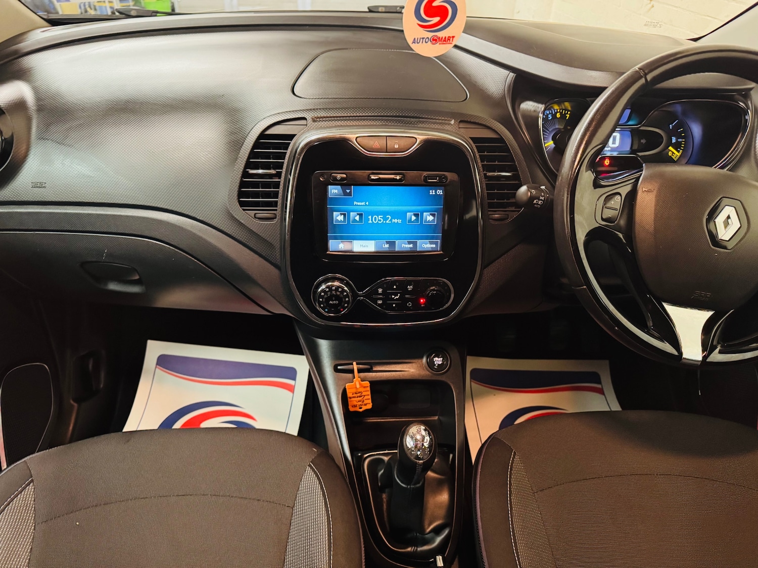 Used Renault Captur 2015 for sale - 76088928: Photo 23