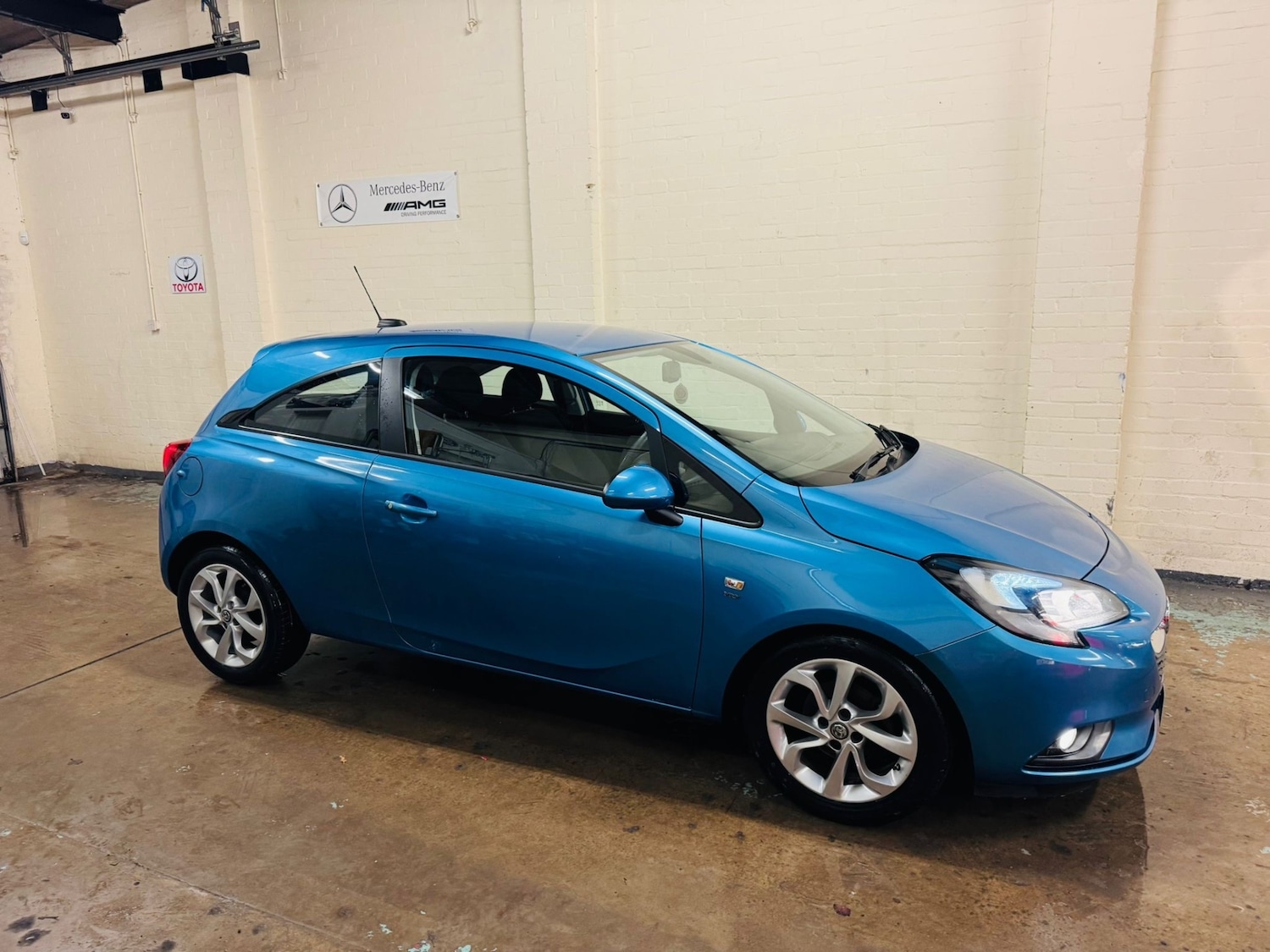 Used Vauxhall Corsa 2016 for sale - 77310869: Photo 2