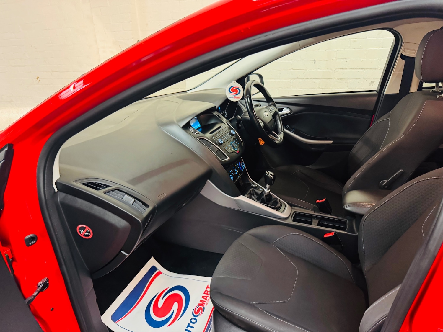 Used Ford Focus 2015 for sale - 76488610: Photo 21