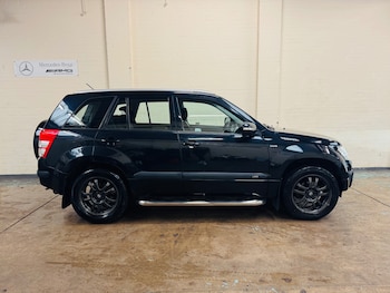 Used Suzuki Grand Vitara 2012 for sale - 76010610: Photo