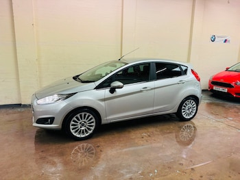Used Ford Fiesta 2015 for sale - 79185667: Photo