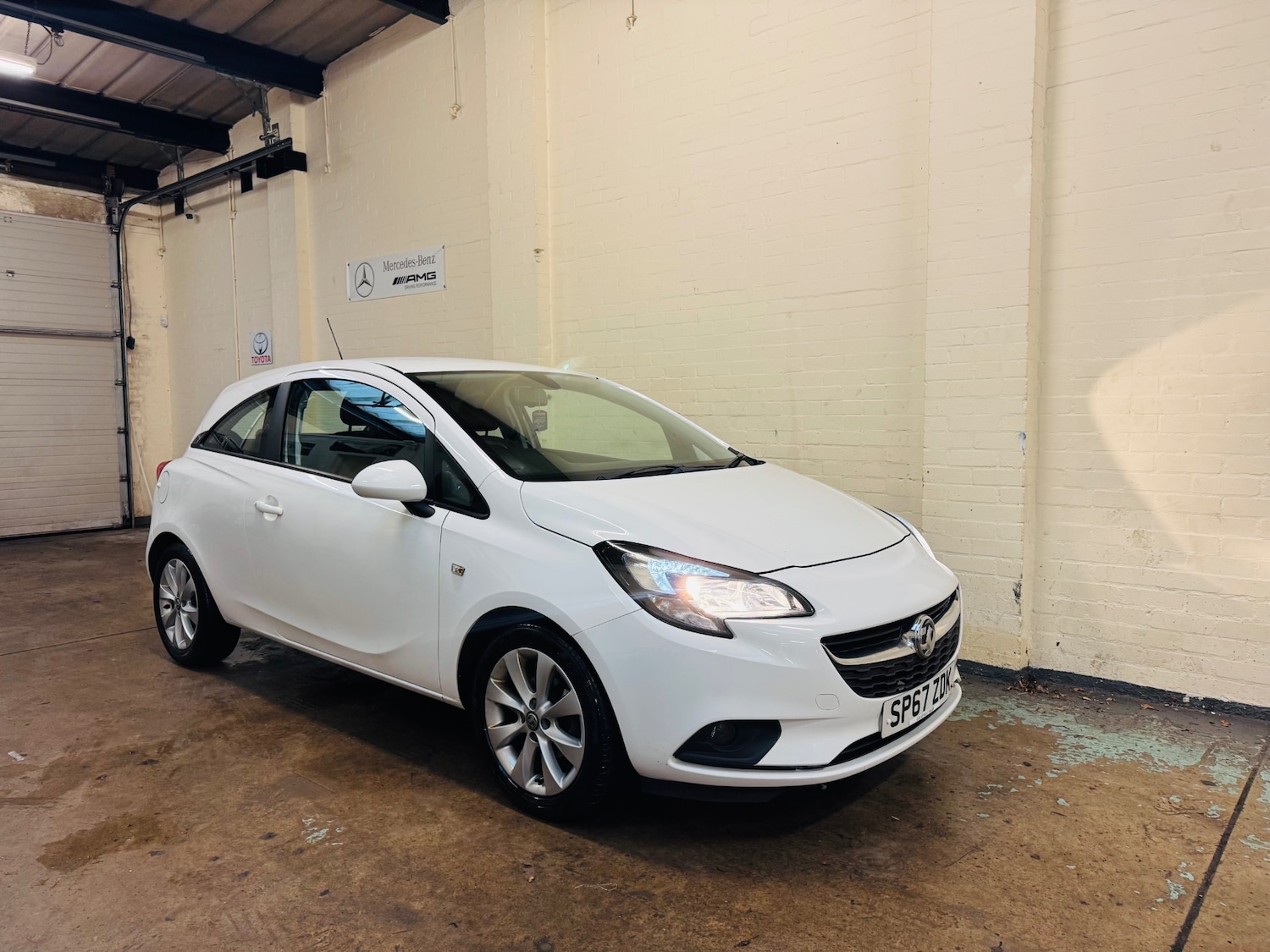Used Vauxhall Corsa 2017 for sale - 76735640: Photo 1