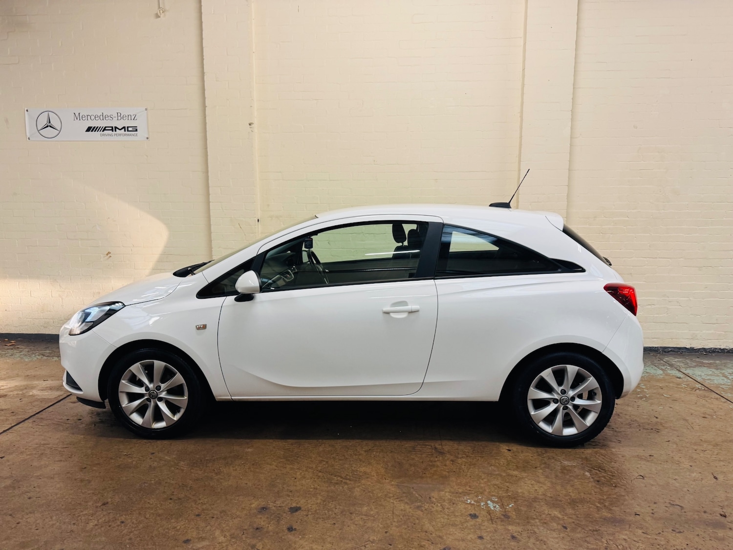 Used Vauxhall Corsa 2017 for sale - 76735640: Photo 11