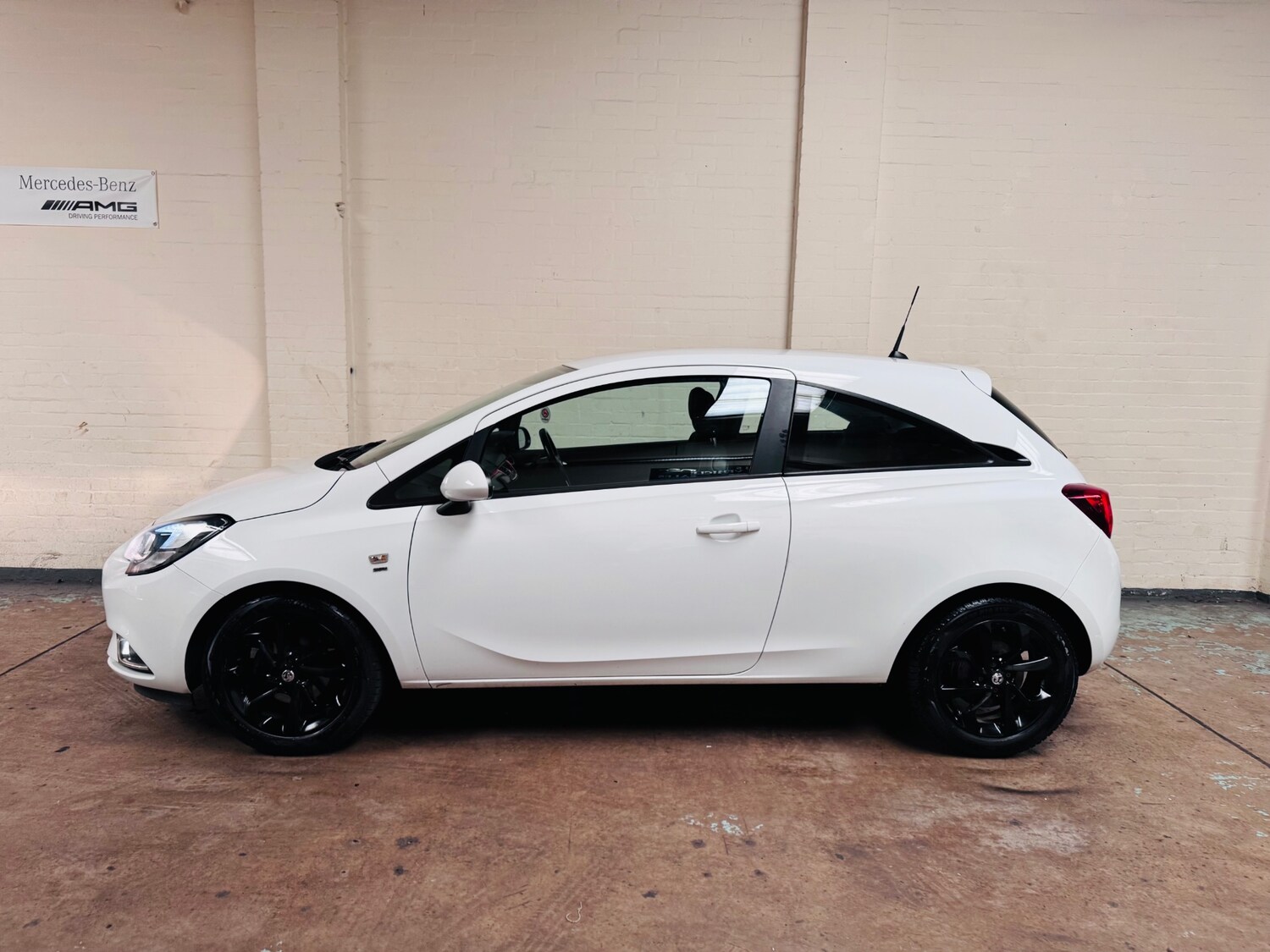 Used Vauxhall Corsa 2015 for sale - 77946318: Photo 4
