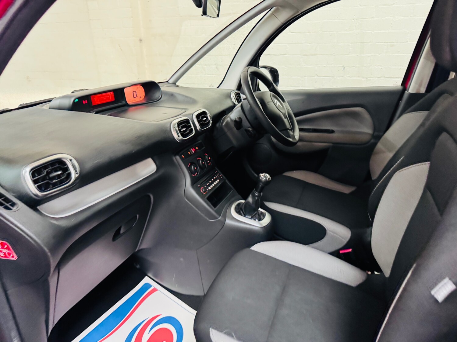 Used Citroen C3 Picasso 2014 for sale - 77896176: Photo 17