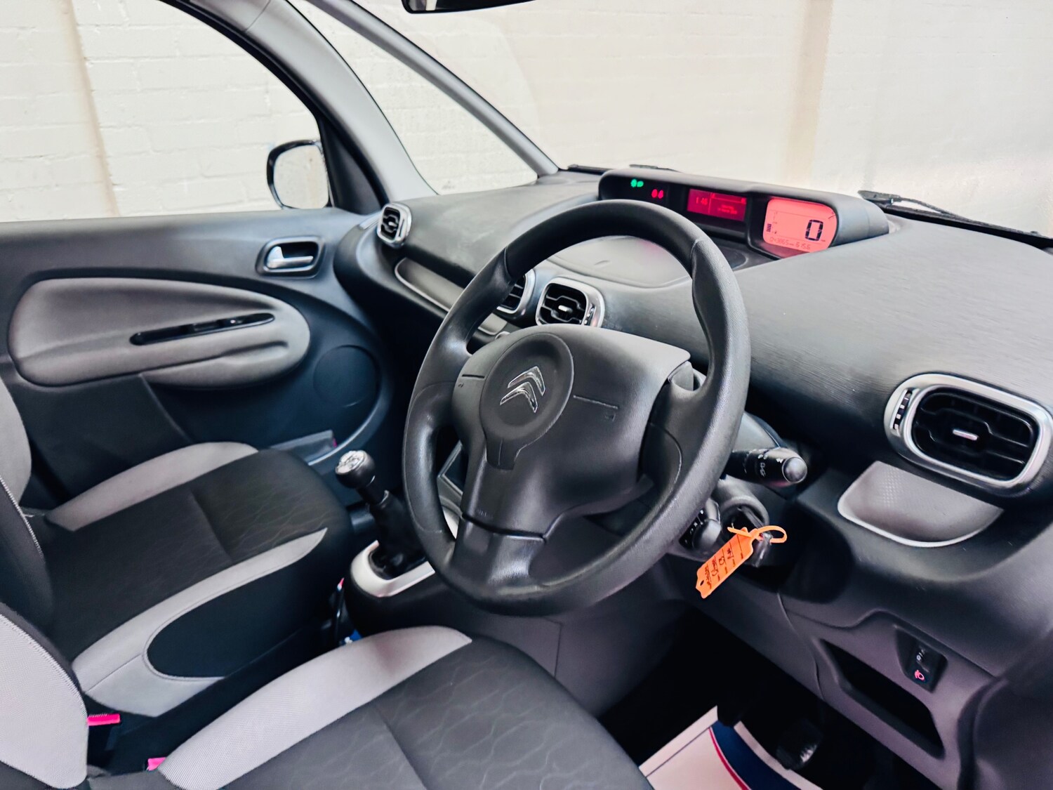 Used Citroen C3 Picasso 2014 for sale - 77896176: Photo 22