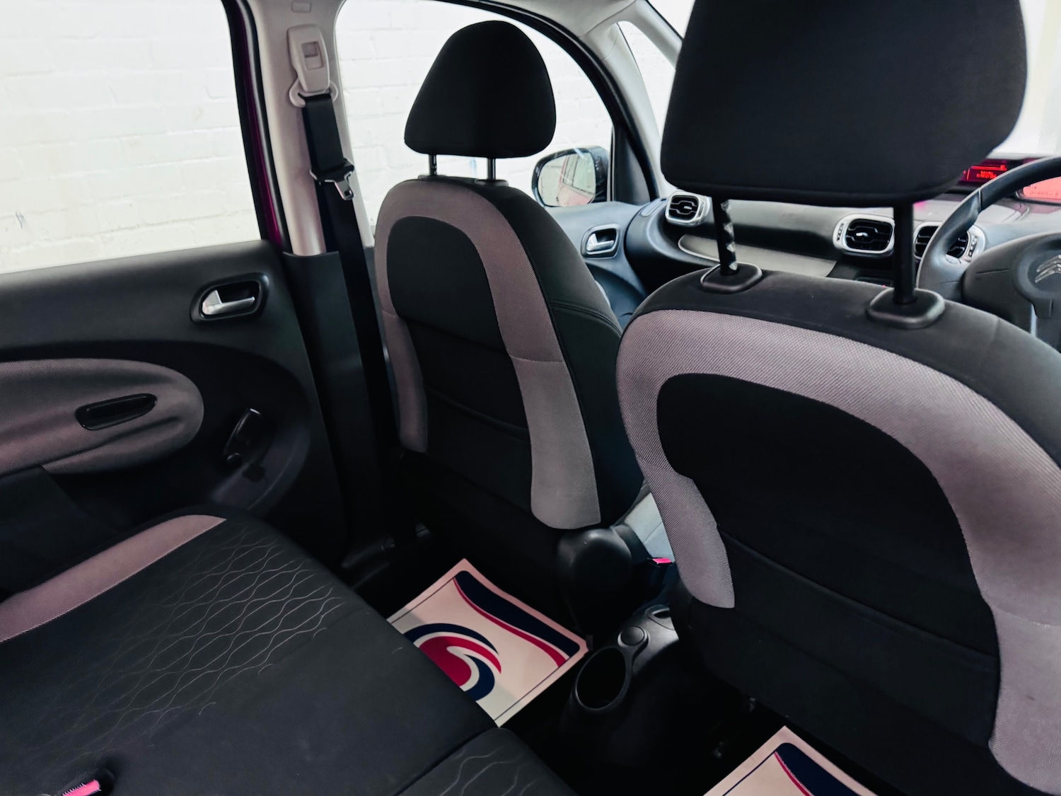 Used Citroen C3 Picasso 2014 for sale - 77896176: Photo 23