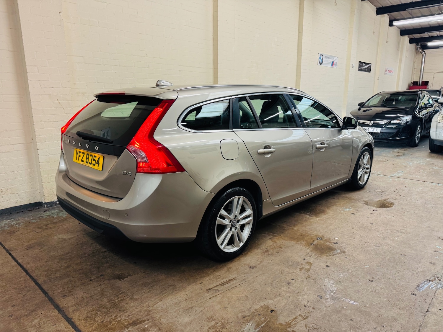 Used Volvo V60 2012 for sale - 76588894: Photo 12