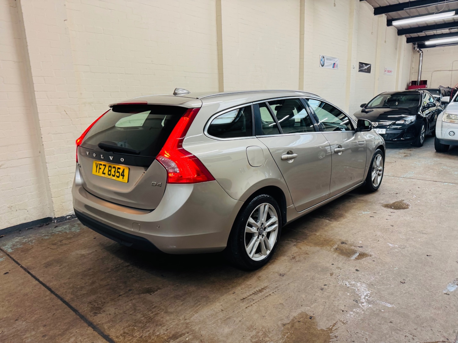 Used Volvo V60 2012 for sale - 76588894: Photo 13