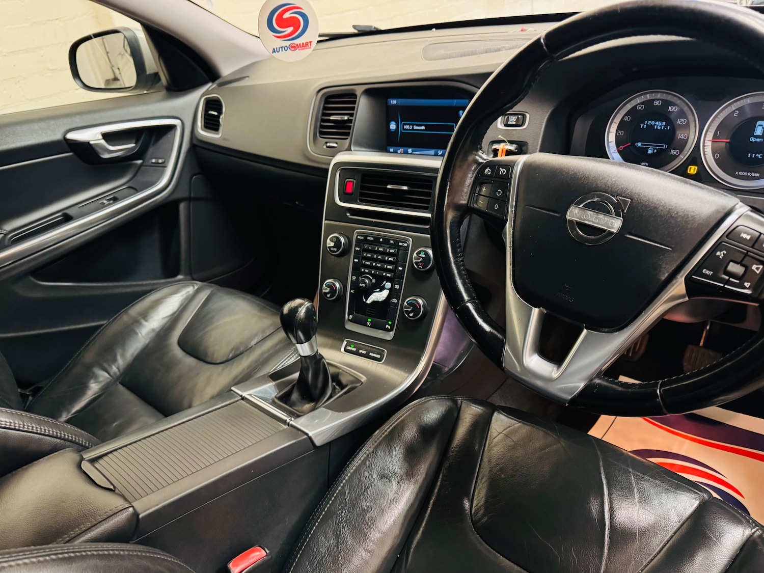 Used Volvo V60 2012 for sale - 76588894: Photo 19