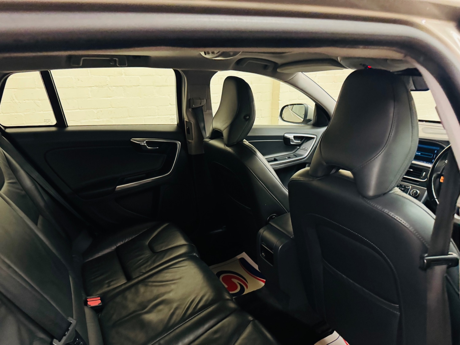 Used Volvo V60 2012 for sale - 76588894: Photo 20