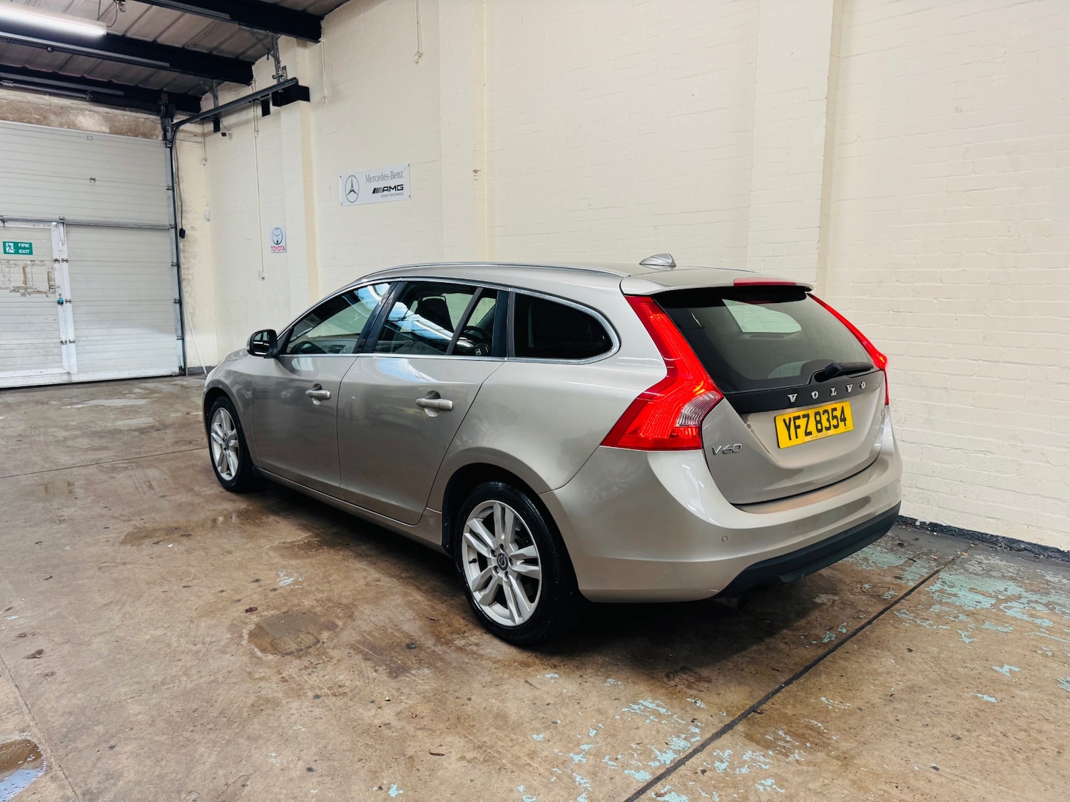 Used Volvo V60 2012 for sale - 76588894: Photo 7