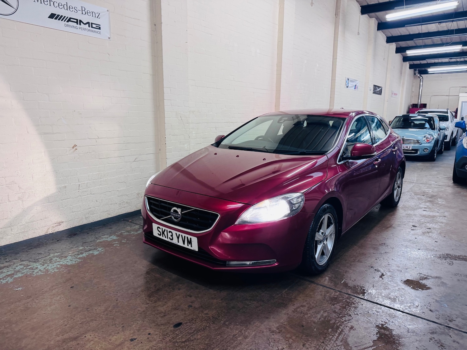 Used Volvo V40 2013 for sale - 77137052: Photo 10