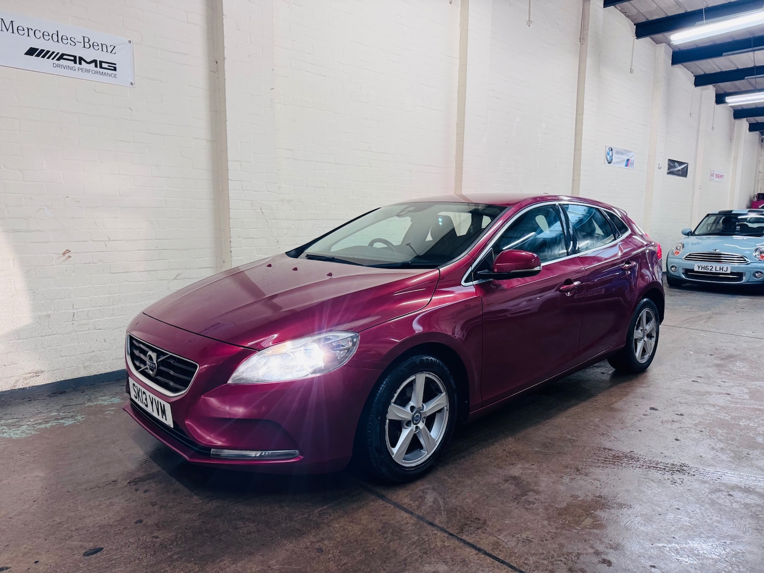 Used Volvo V40 2013 for sale - 77137052: Photo 12