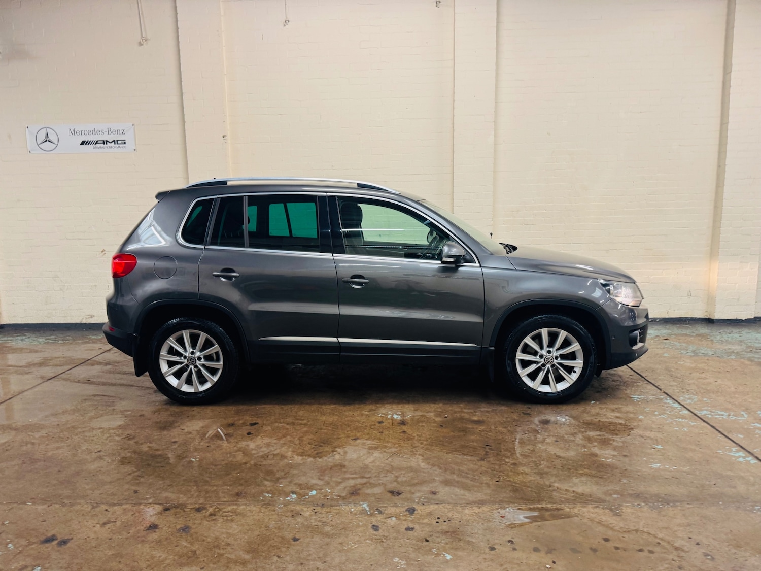 Used Volkswagen Tiguan 2012 for sale - 76323878: Photo 14