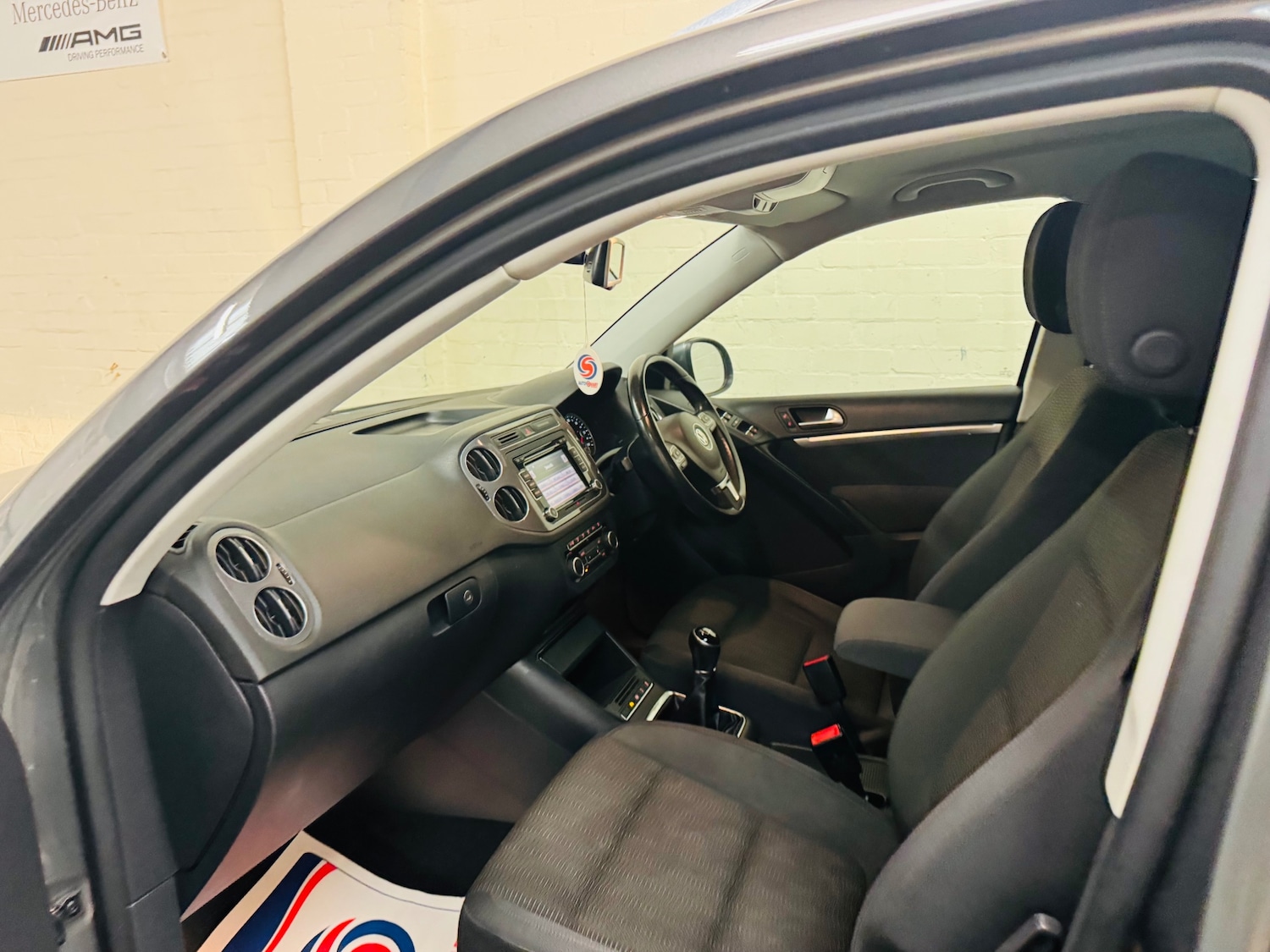 Used Volkswagen Tiguan 2012 for sale - 76323878: Photo 24