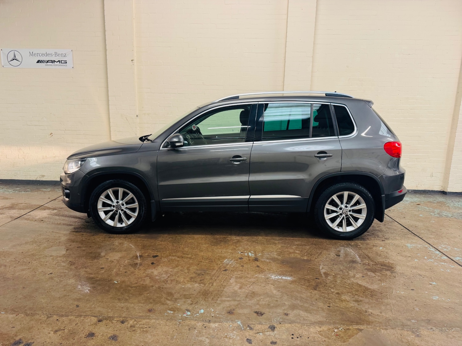 Used Volkswagen Tiguan 2012 for sale - 76323878: Photo 4