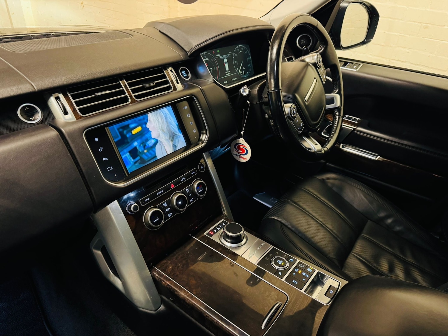 Used Land Rover Range Rover 2016 for sale - 77687784: Photo 32