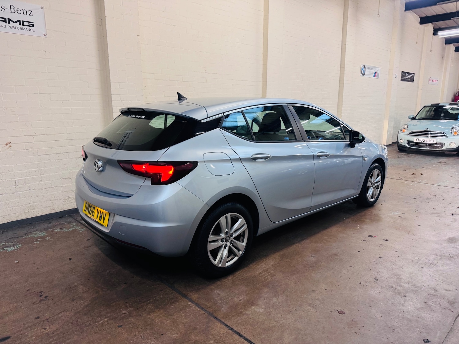 Used Vauxhall Astra 2017 for sale - 77208607: Photo 12