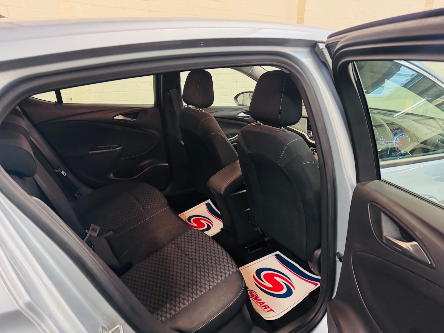 Used Vauxhall Astra 2017 for sale - 77208607: Photo 19