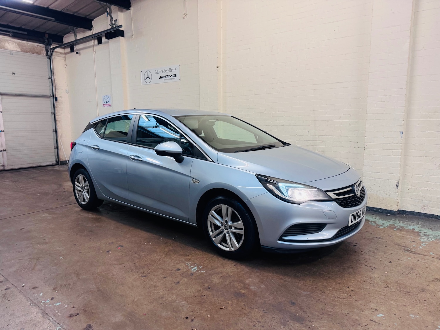 Used Vauxhall Astra 2017 for sale - 77208607: Photo 8