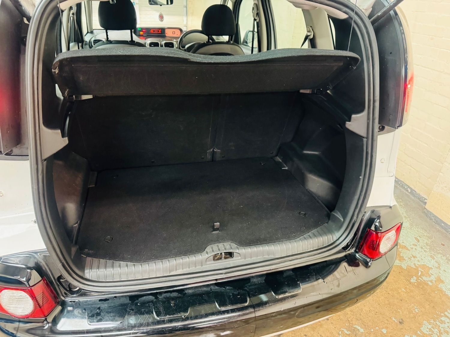 Used Citroen C3 Picasso 2015 for sale - 78202497: Photo 24