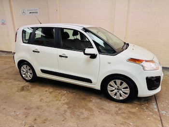 Used Citroen C3 Picasso 2015 for sale - 78202497: Photo