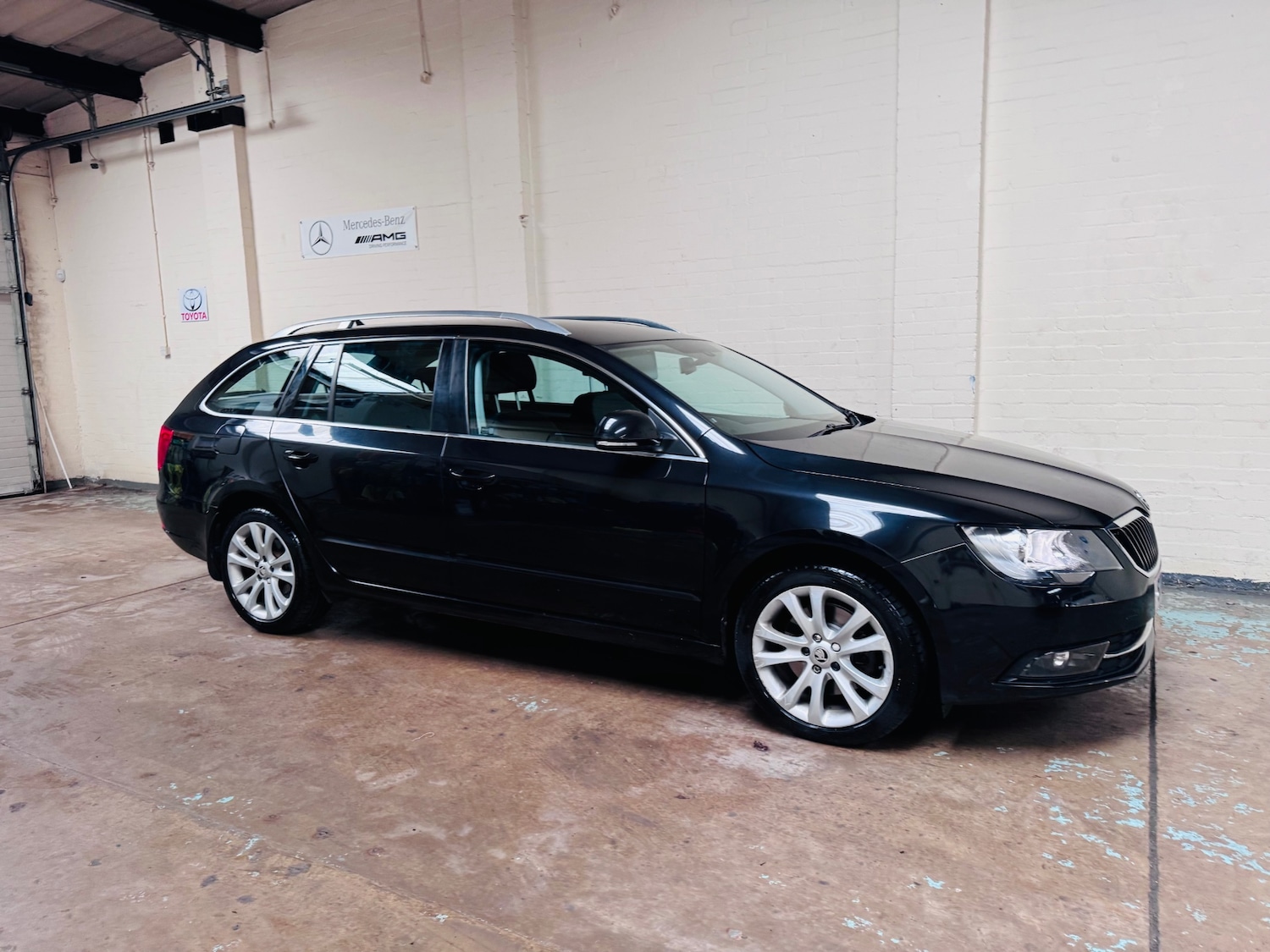 Used Skoda Superb 2014 for sale - 77946196: Photo 10
