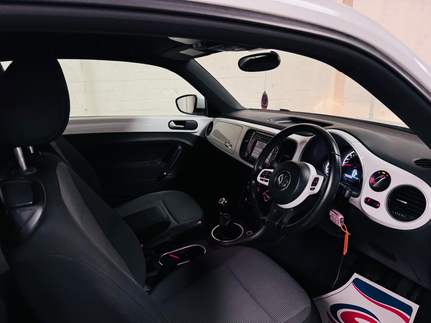 Used Volkswagen Beetle 2013 for sale - 77830485: Photo 19