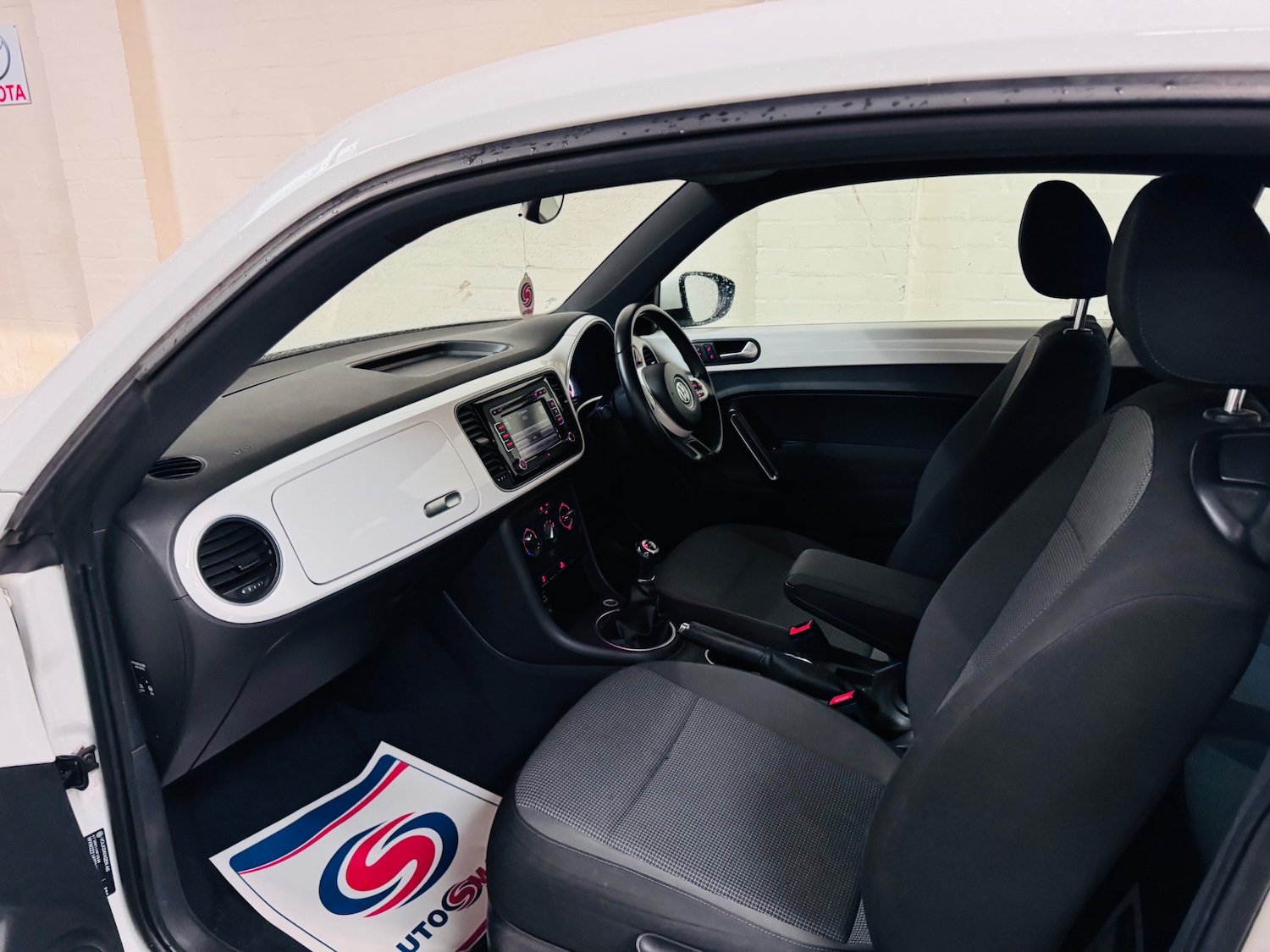 Used Volkswagen Beetle 2013 for sale - 77830485: Photo 21