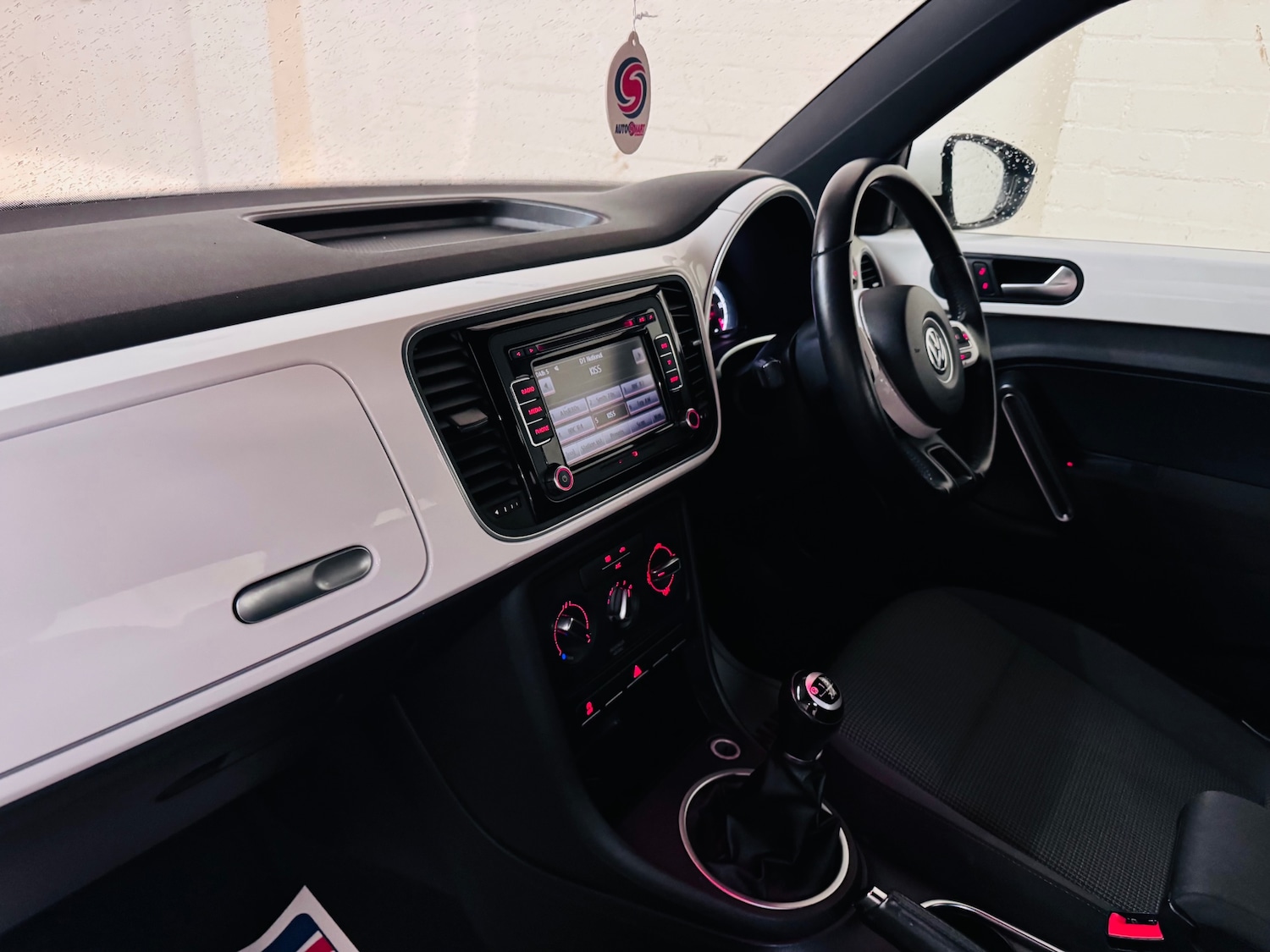 Used Volkswagen Beetle 2013 for sale - 77830485: Photo 22