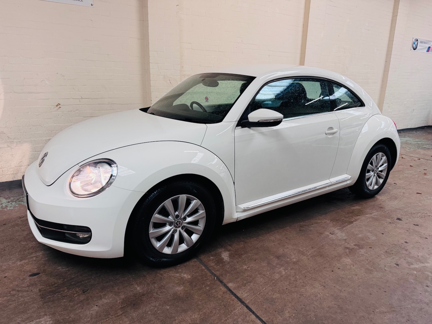 Used Volkswagen Beetle 2013 for sale - 77830485: Photo 3