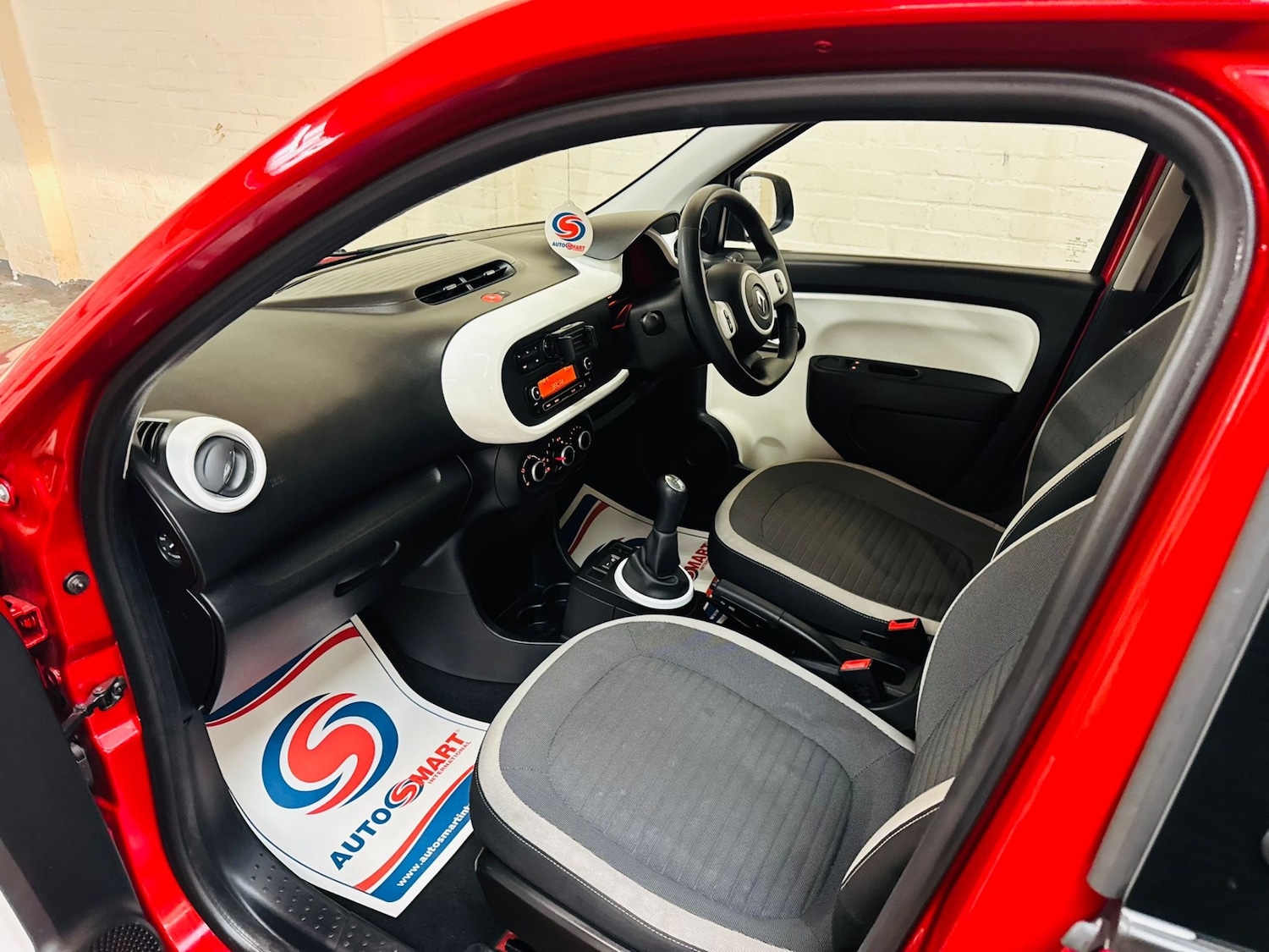 Used Renault Twingo 2015 for sale - 77801909: Photo 22