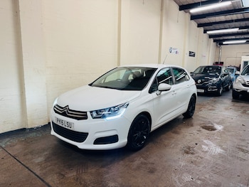 2015 (15) - 1.6 BlueHDi Feel 5dr