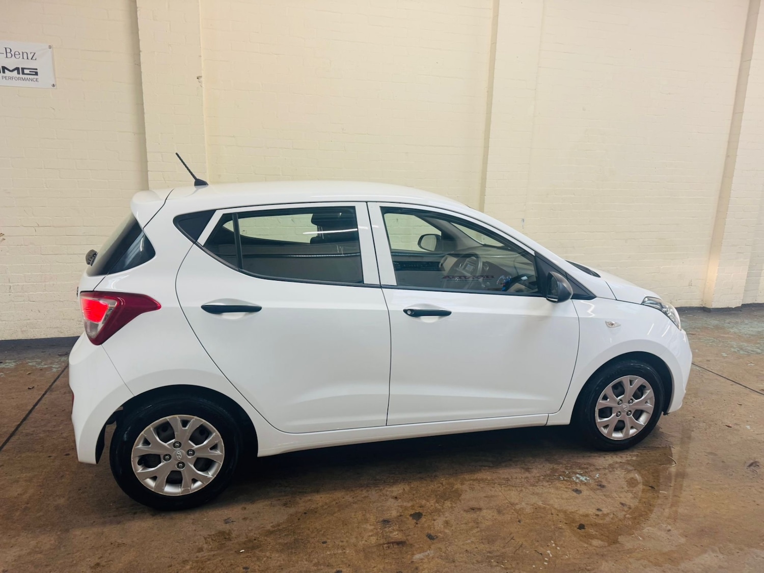 Used Hyundai i10 2016 for sale - 76450008: Photo 11