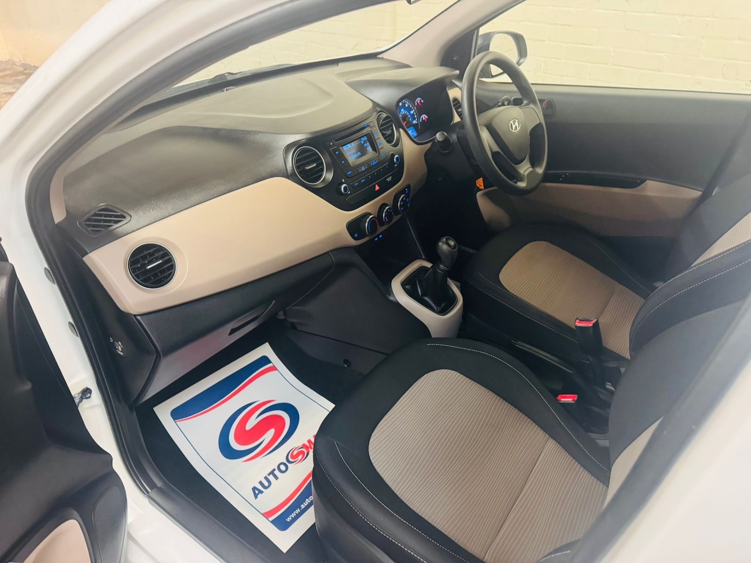 Used Hyundai i10 2016 for sale - 76450008: Photo 14