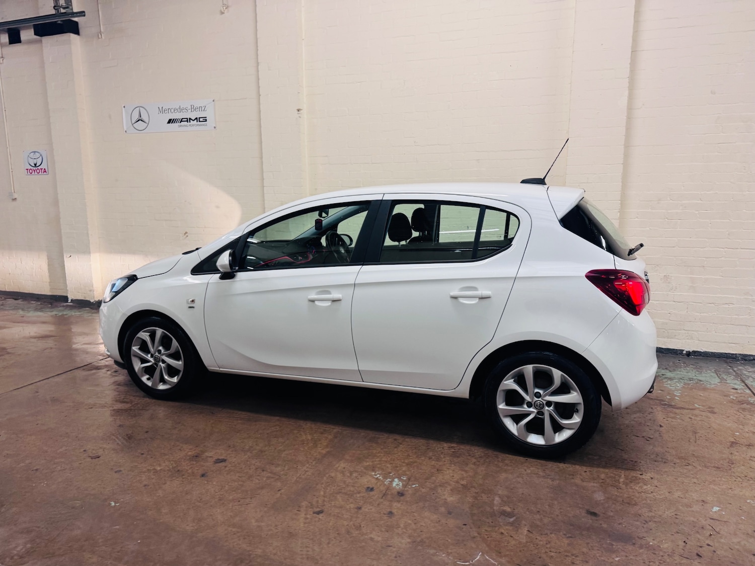 Used Vauxhall Corsa 2016 for sale - 77180321: Photo 6