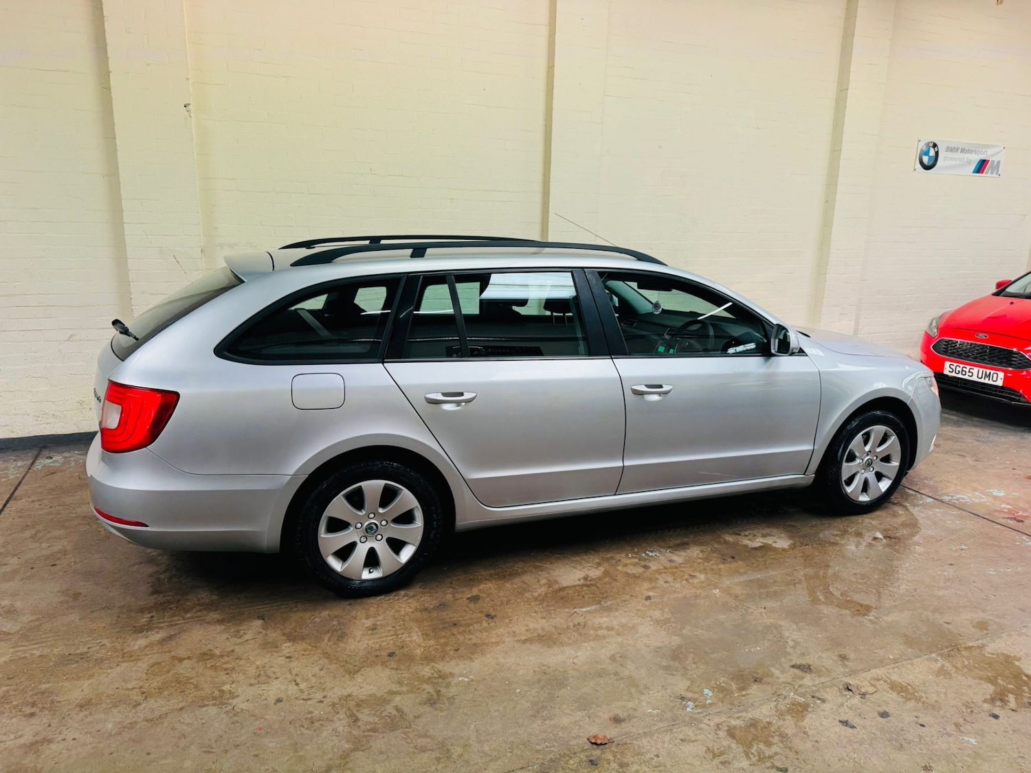 Used Skoda Superb 2013 for sale - 78212214: Photo 2