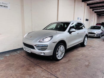 Used Porsche Cayenne 2012 for sale - 79515257: Photo
